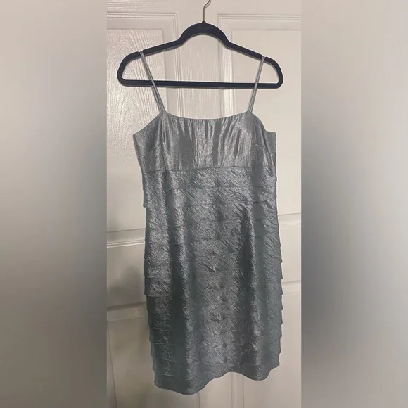 Jessica Howard Stunning Silver Dress with jacket 12P - Picture 3 of 10